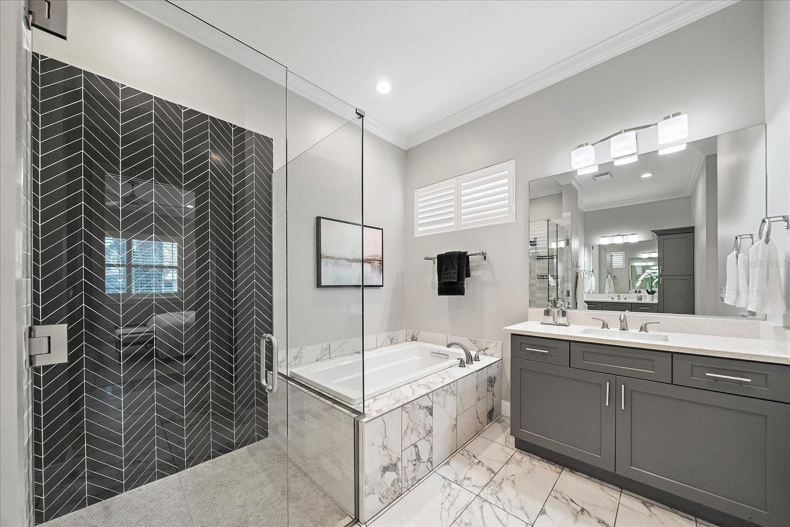 2207 Wisteria, Sarasota, FL 34239