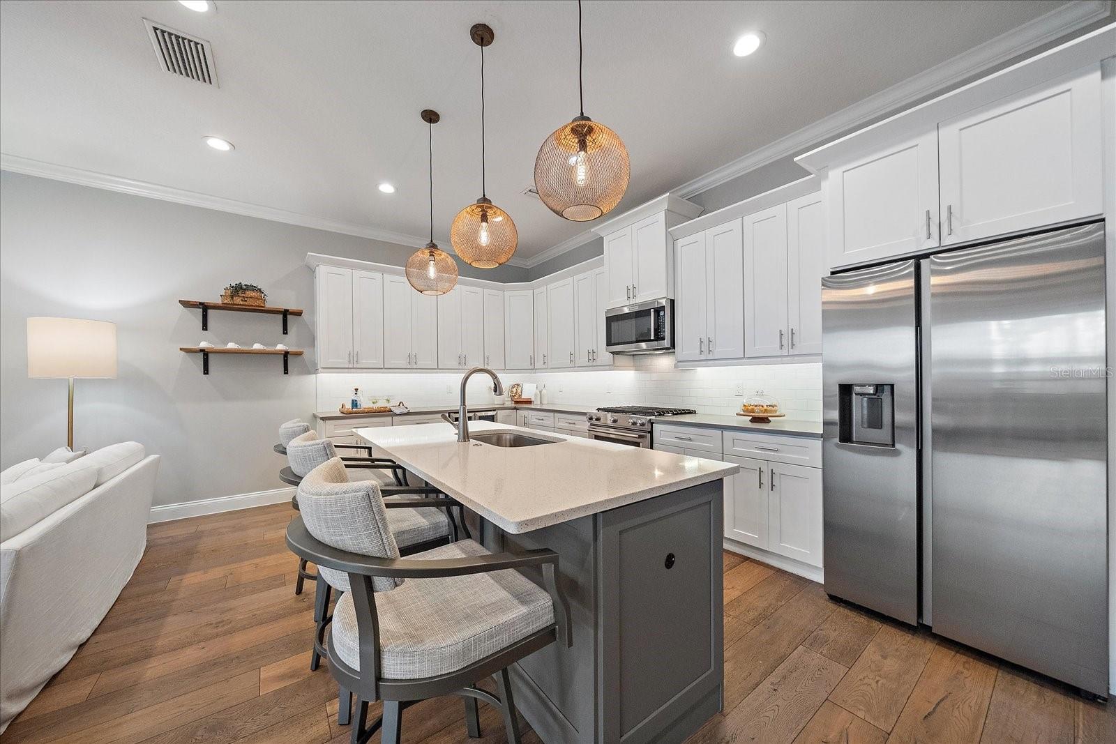 2207 Wisteria, Sarasota, FL 34239
