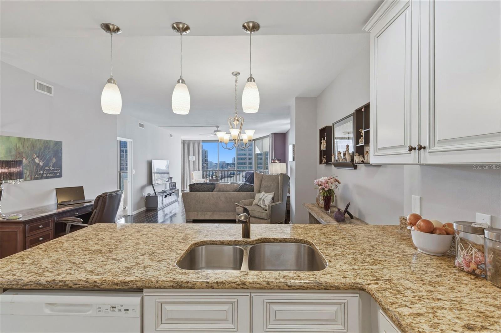 1 Beach Unit 1109, St Petersburg, FL 33701