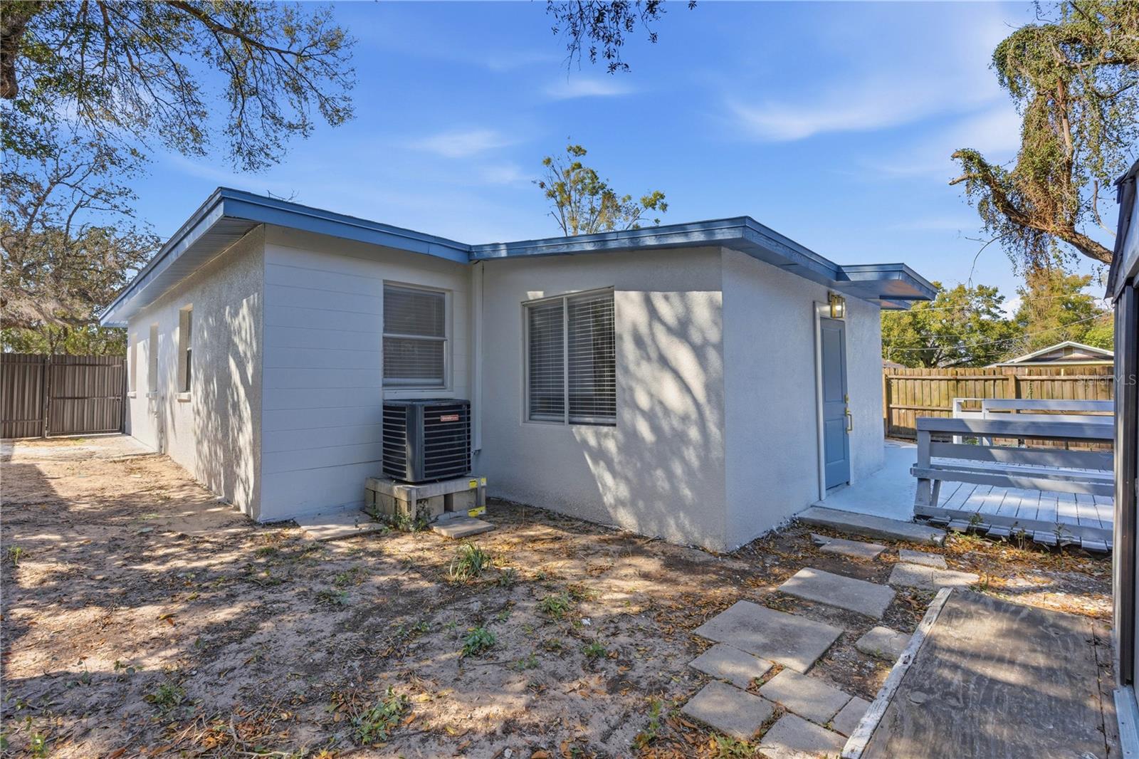 9315 16th, Tampa, FL 33612
