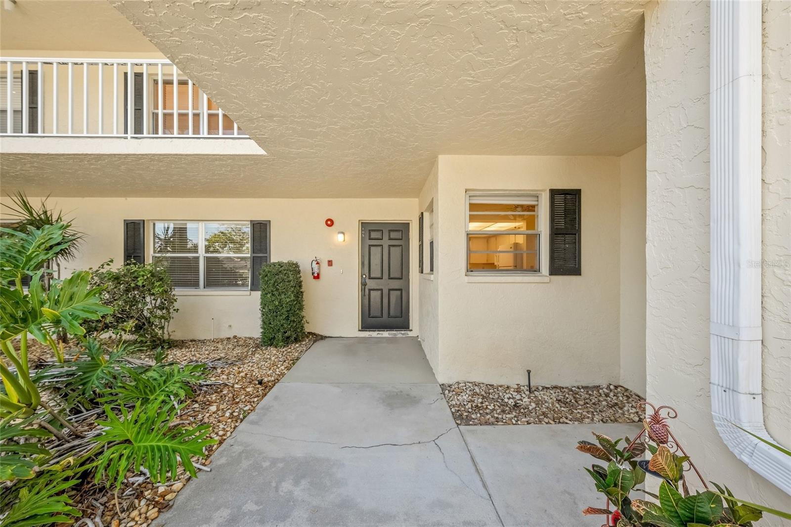 7860 Palm Aire Unit 105, Sarasota, FL 34243