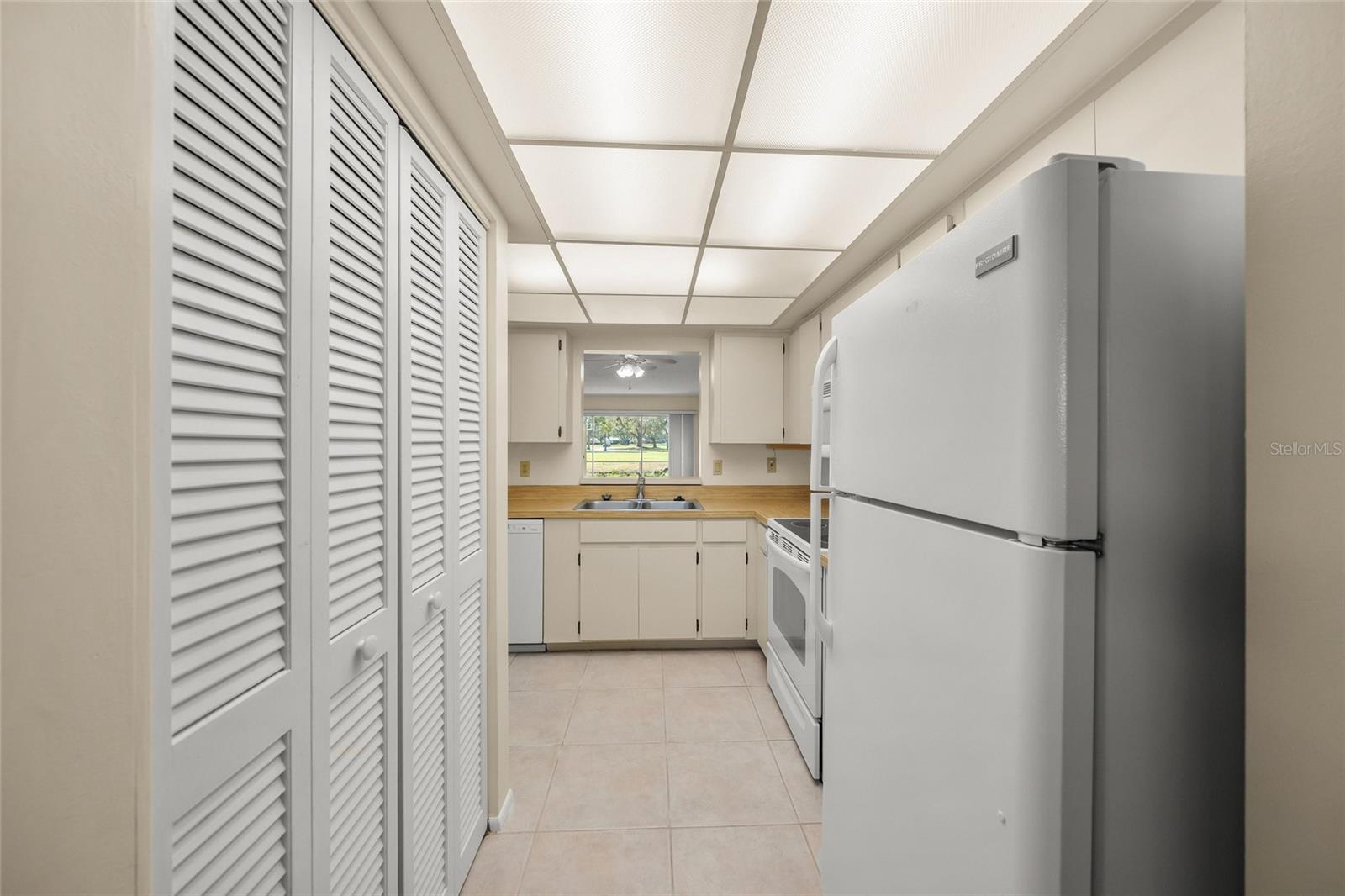 7860 Palm Aire Unit 105, Sarasota, FL 34243