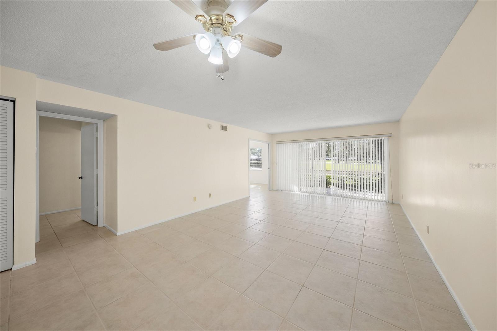 7860 Palm Aire Unit 105, Sarasota, FL 34243