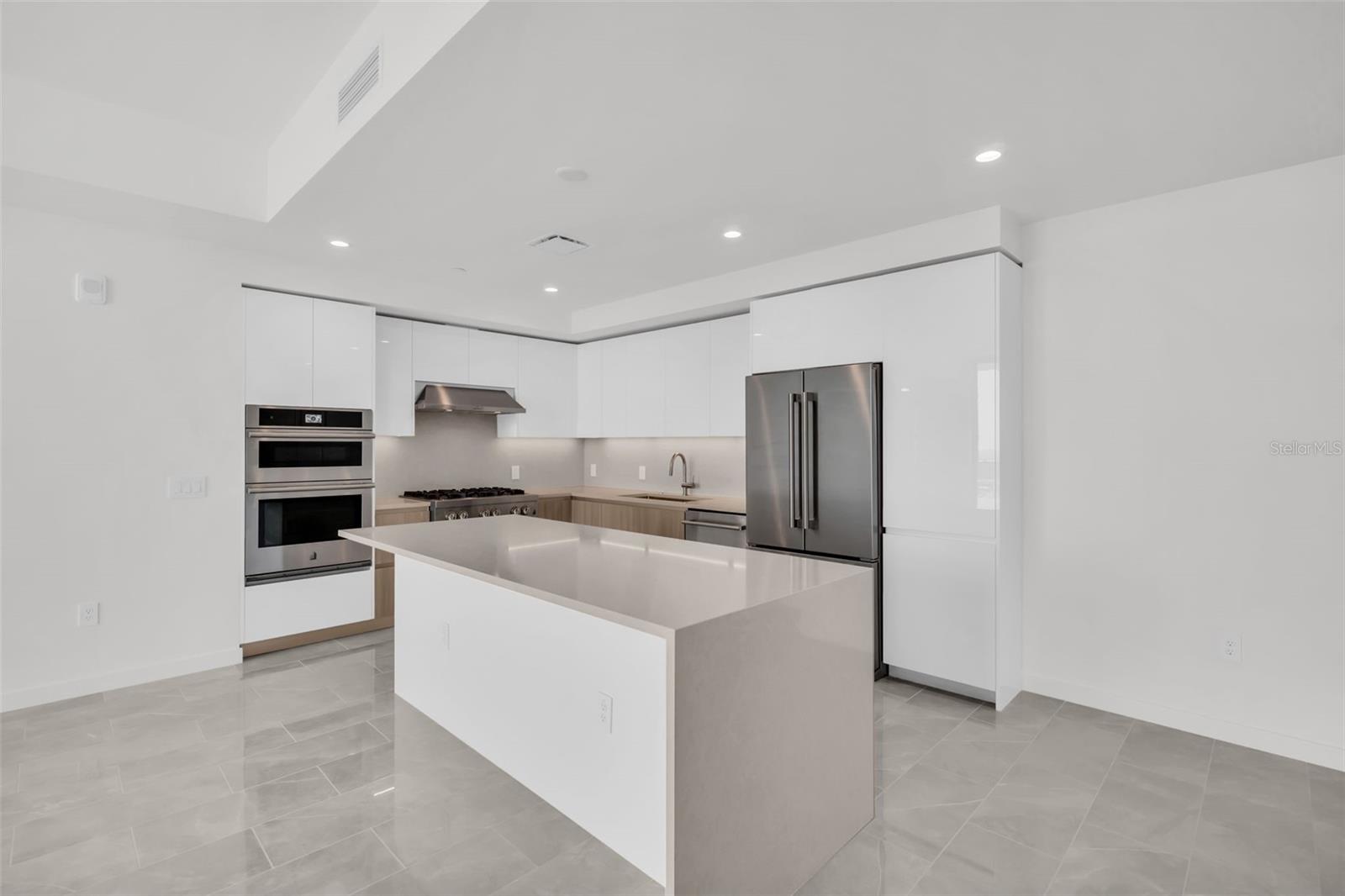 400 Central Unit 2605, St Petersburg, FL 33701