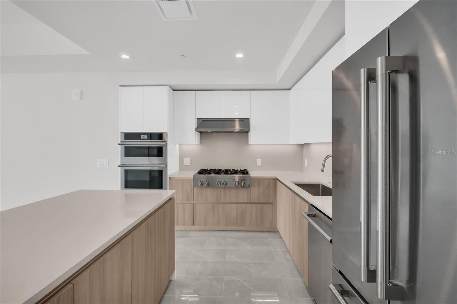 400 Central Unit 2605, St Petersburg, FL 33701