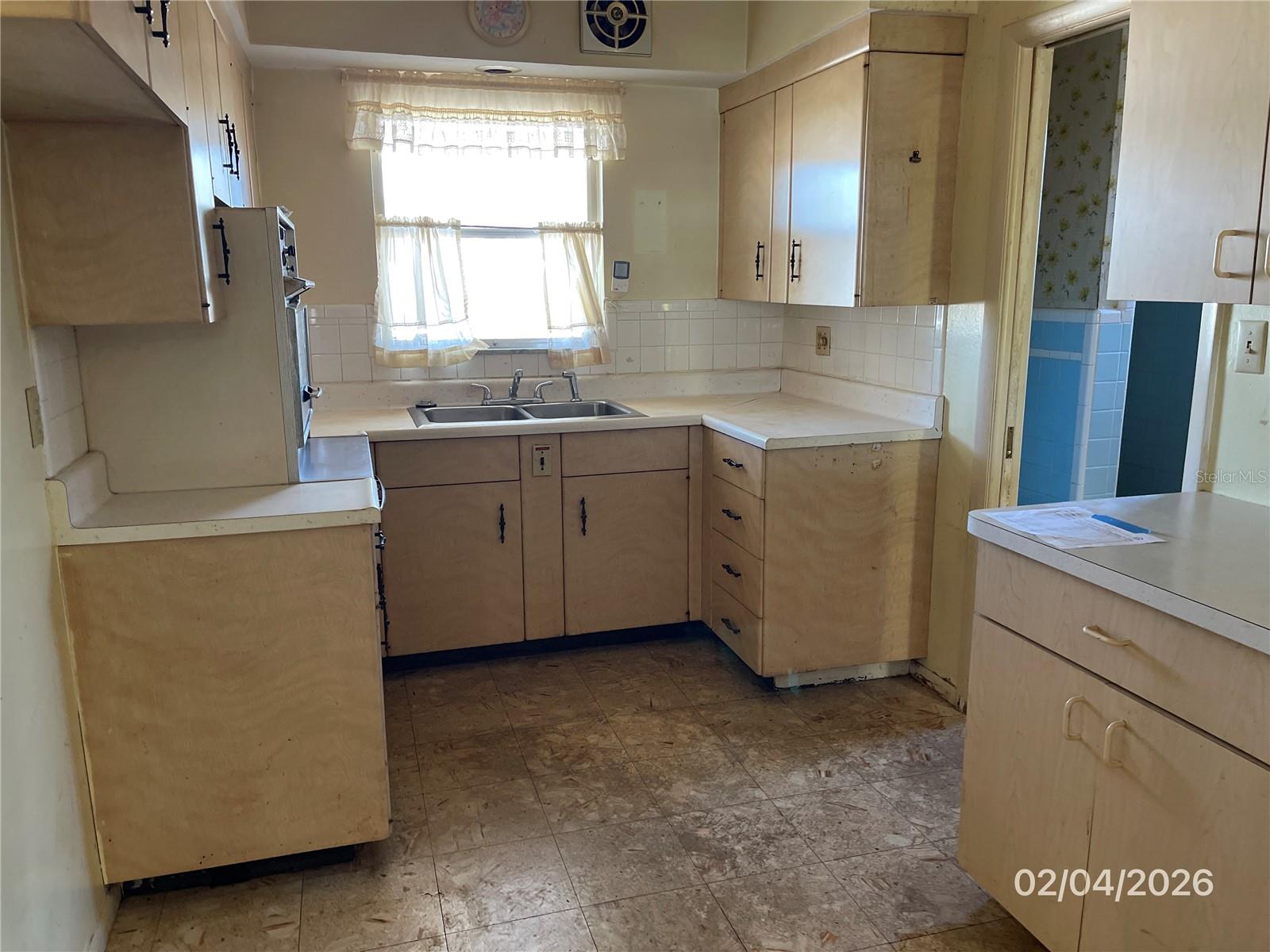 1708 Cambridge, Venice, FL 34293