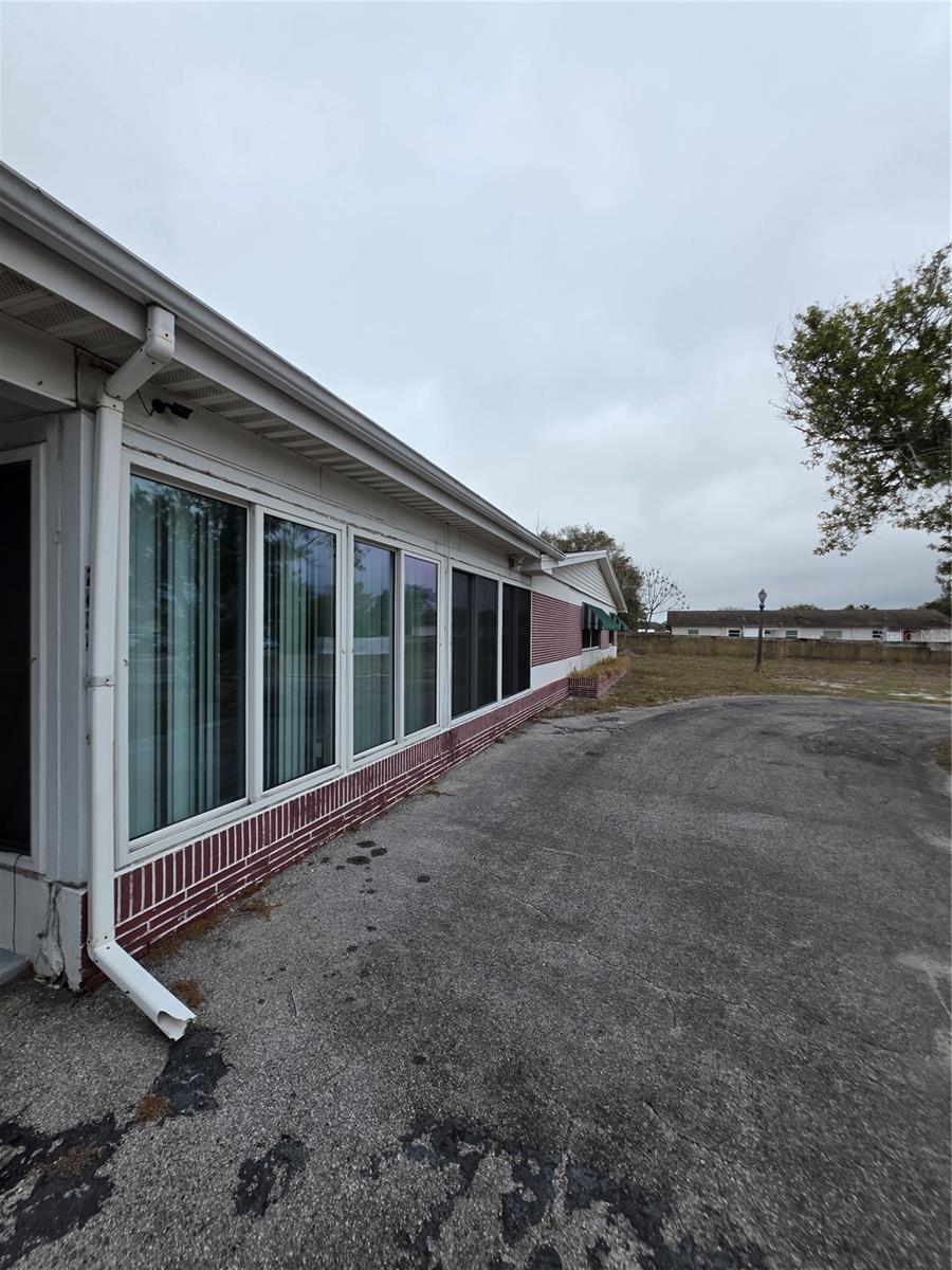 2634 South, Clearwater, FL 33759