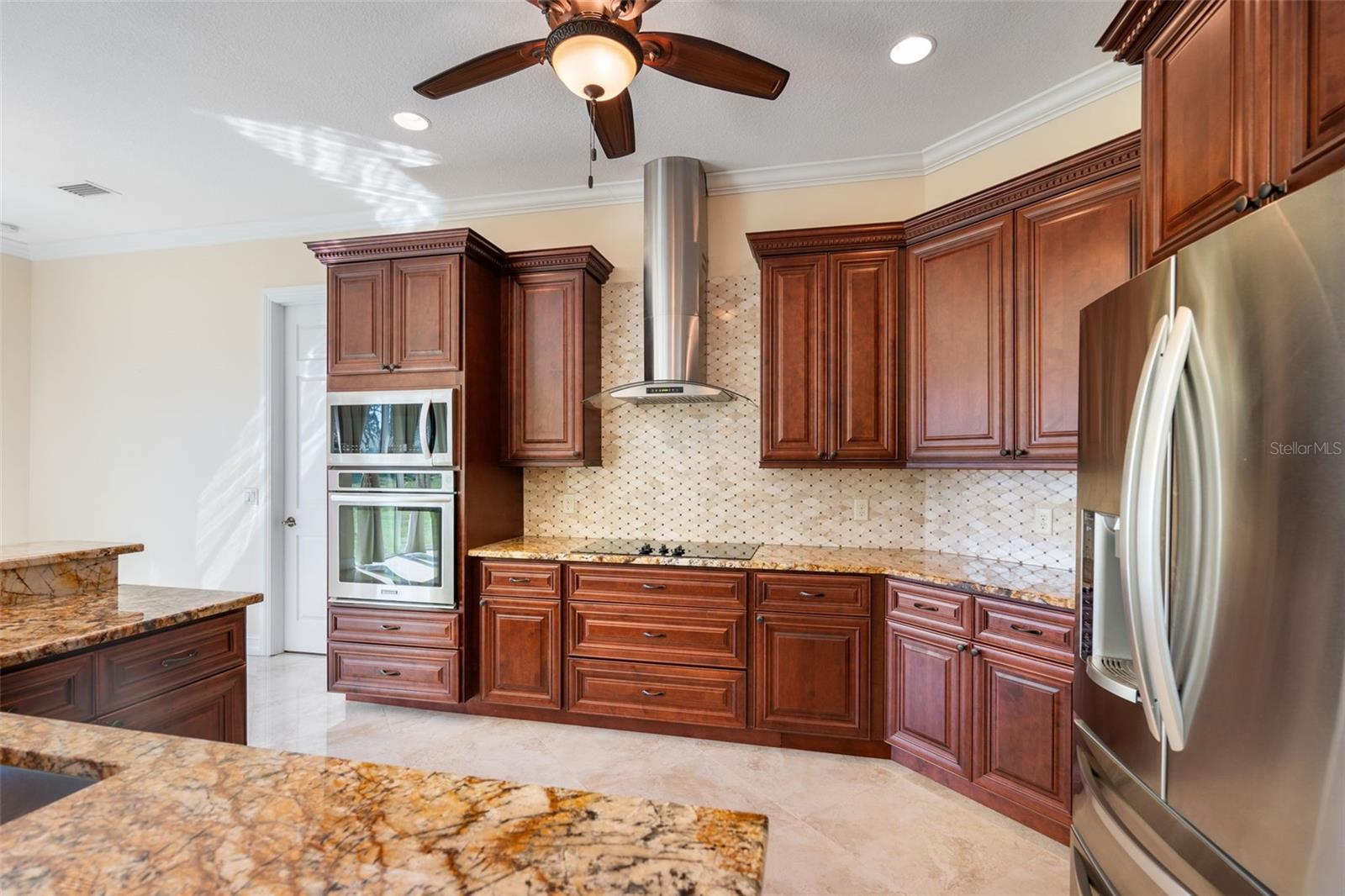 1900 Colleen, Sarasota, FL 34231