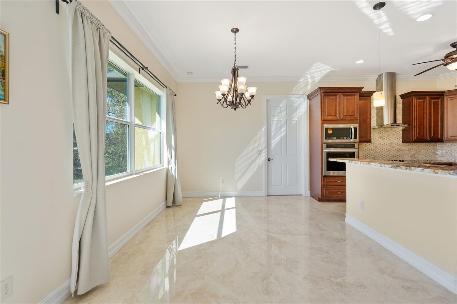 1900 Colleen, Sarasota, FL 34231