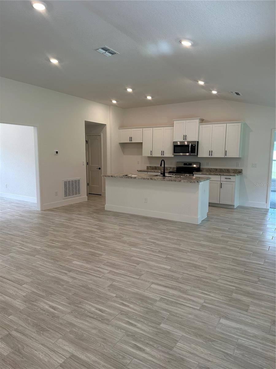 12126 Pine Warbler, Brooksville, FL 34614