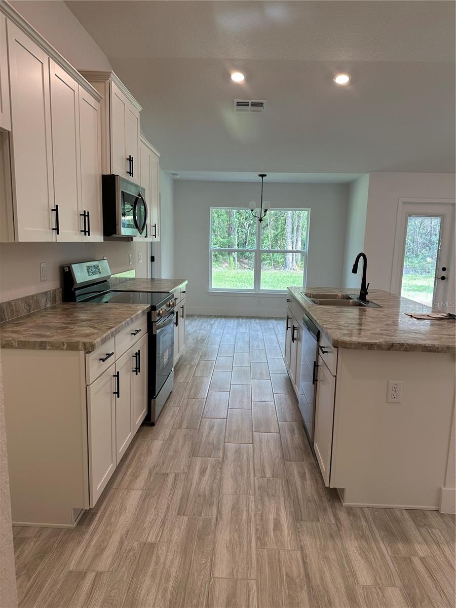 12126 Pine Warbler, Brooksville, FL 34614