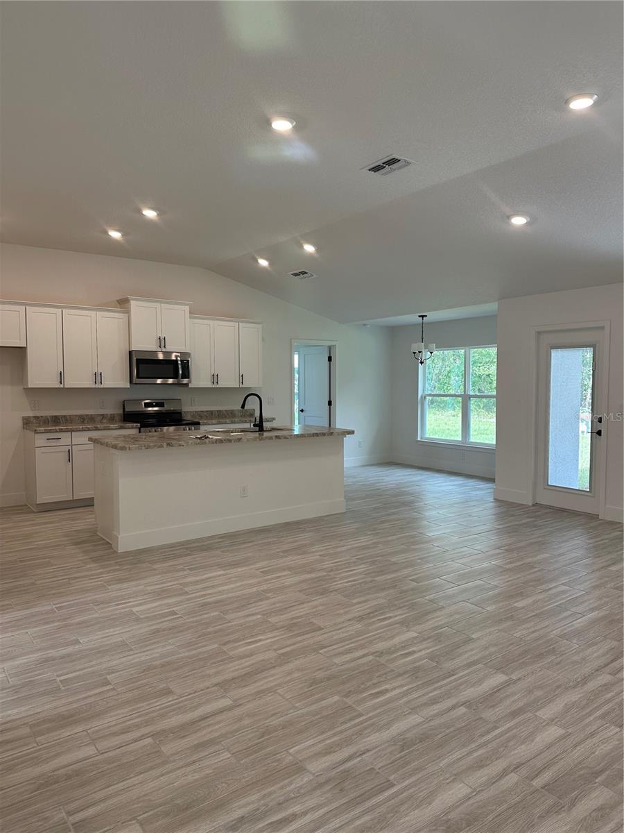 12126 Pine Warbler, Brooksville, FL 34614