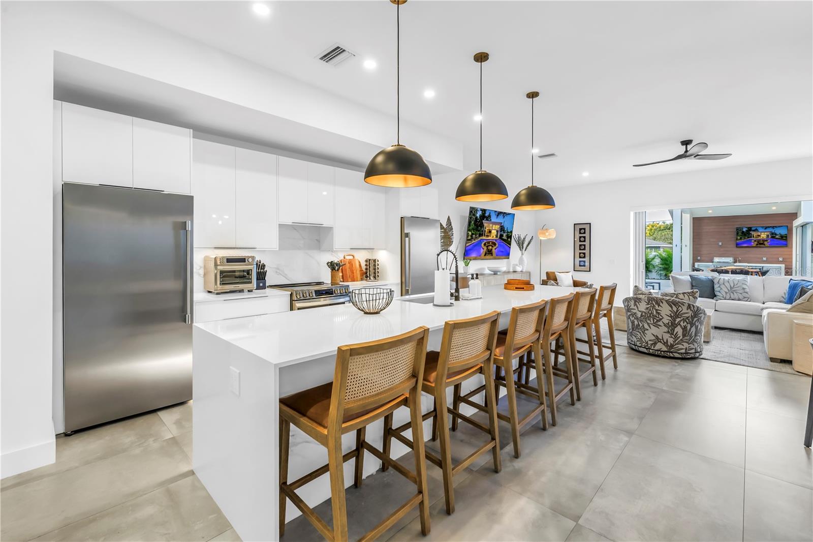 2564 Arlington, Sarasota, FL 34239