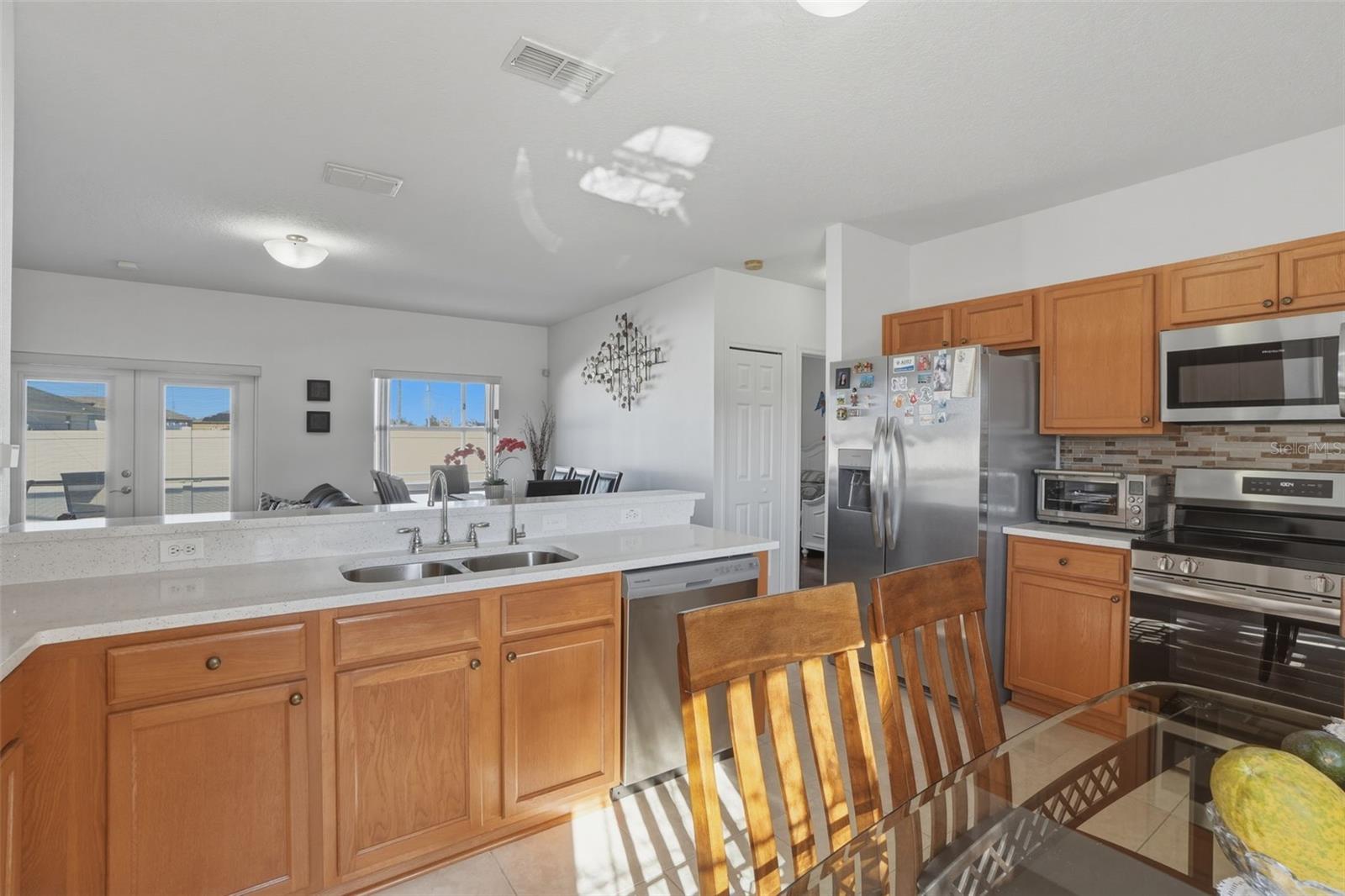 995 Cumberland, Kissimmee, FL 34759