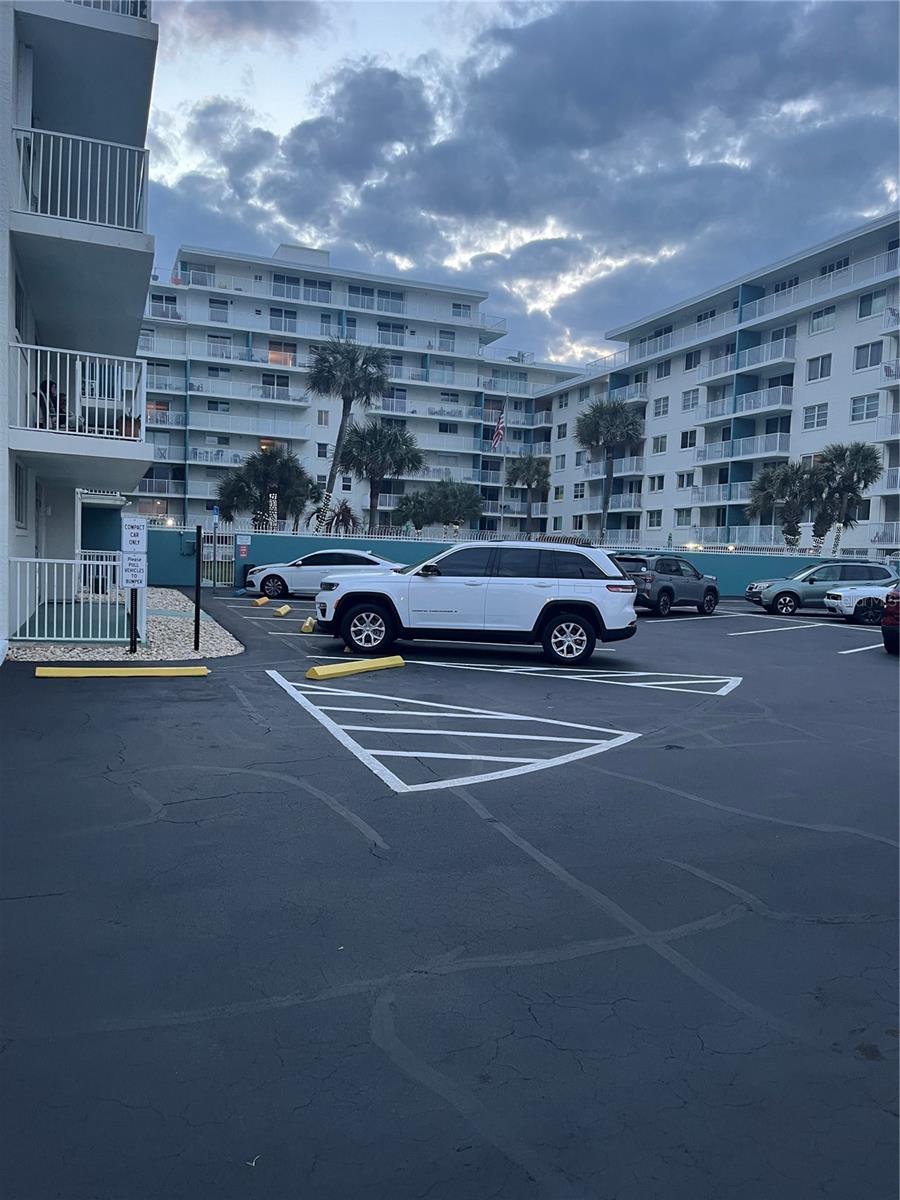 2727 Atlantic Unit 414, Daytona Beach, FL 32118