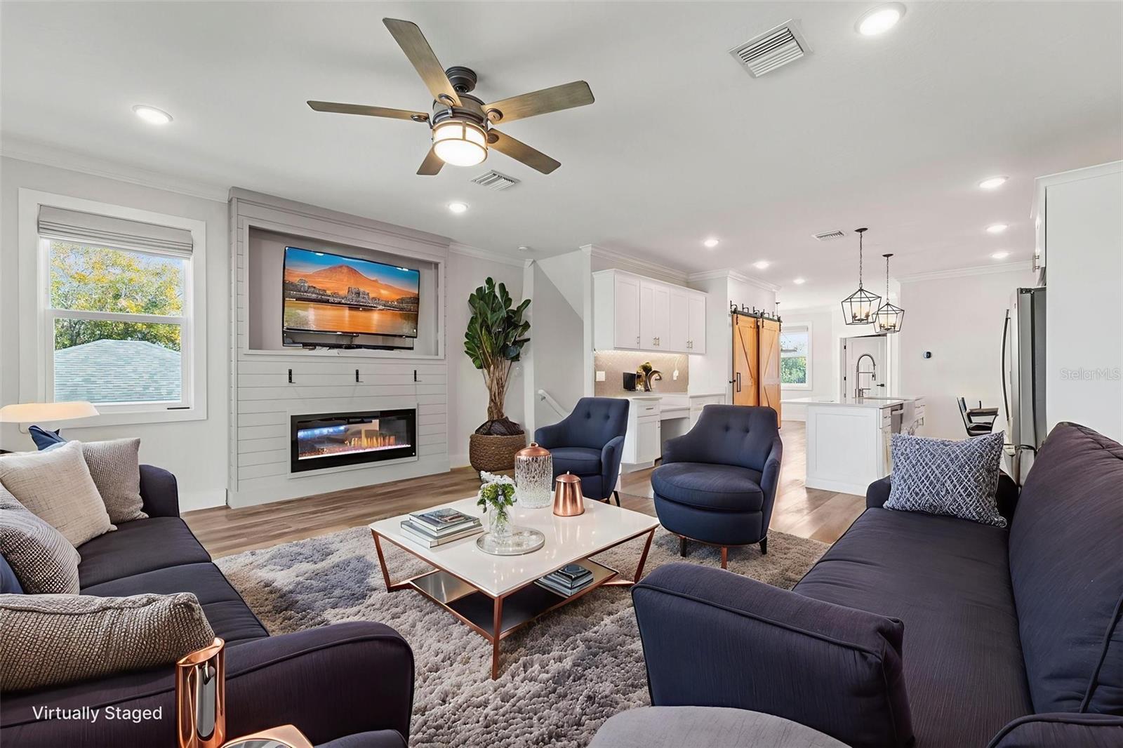 1299 Savona, St Petersburg, FL 33702