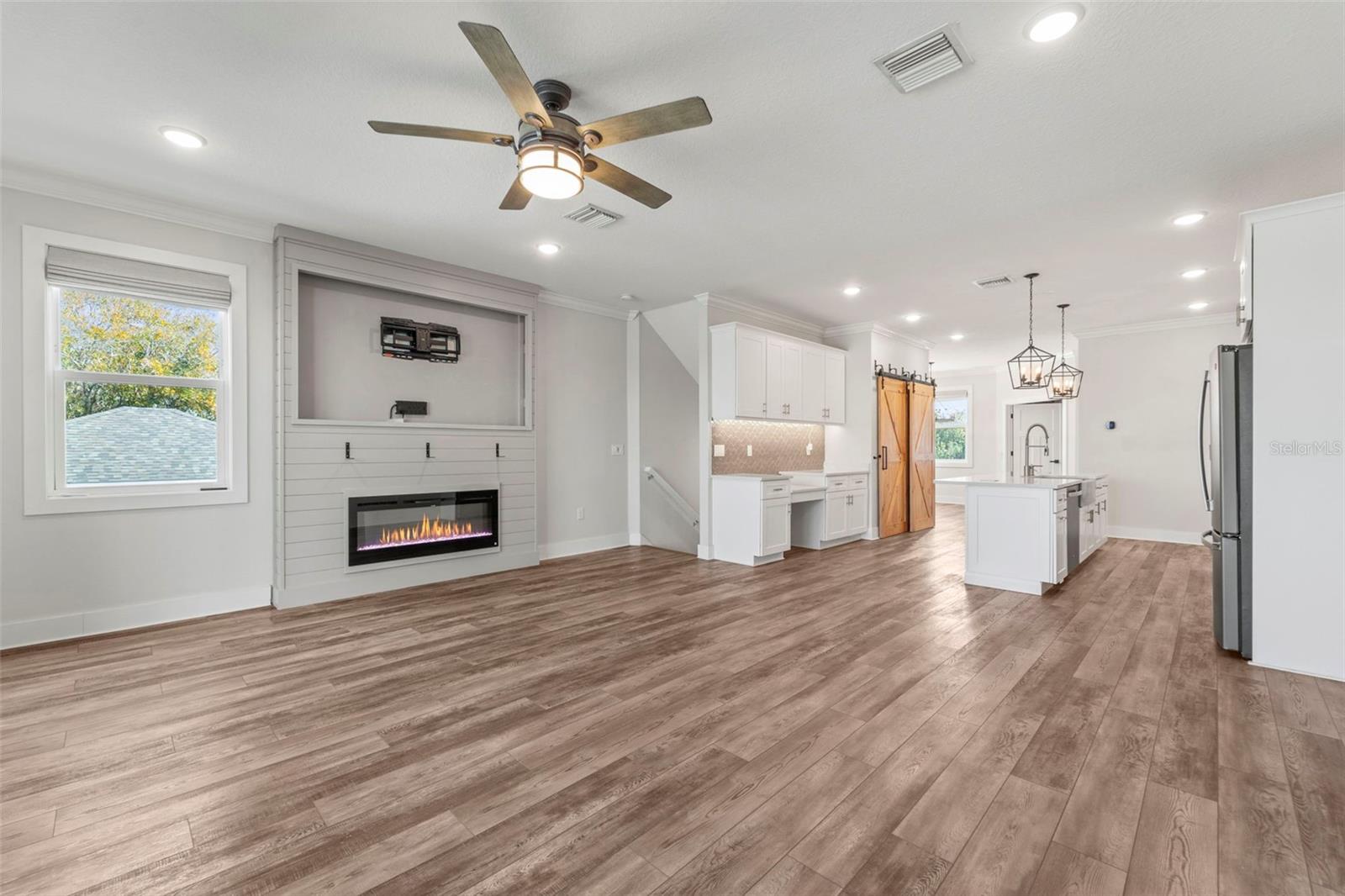 1299 Savona, St Petersburg, FL 33702