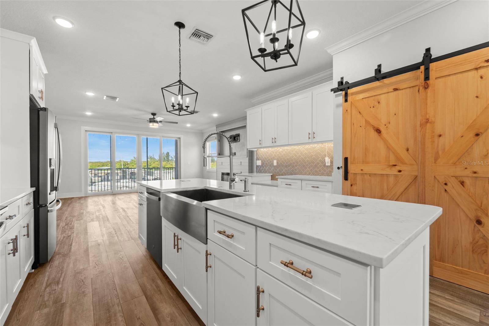 1299 Savona, St Petersburg, FL 33702