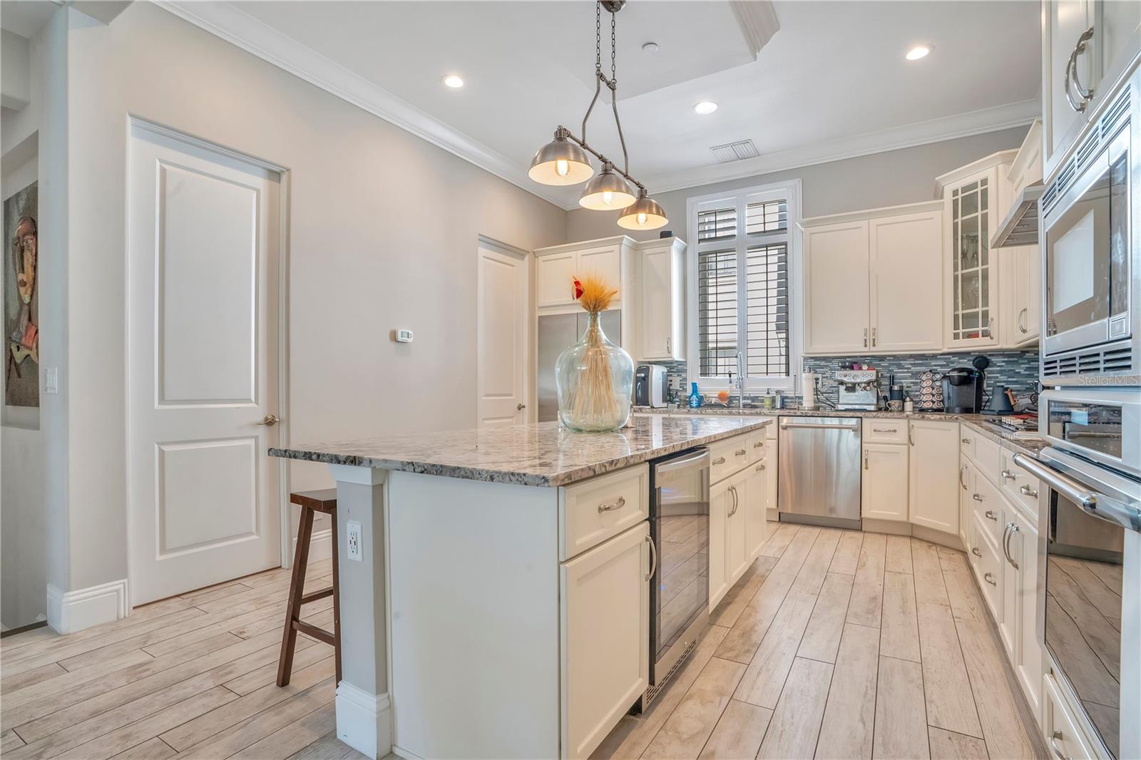 665 Jackson, Orlando, FL 32801