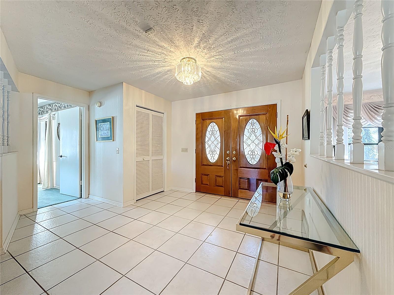 452 Summit Chase, Valrico, FL 33594