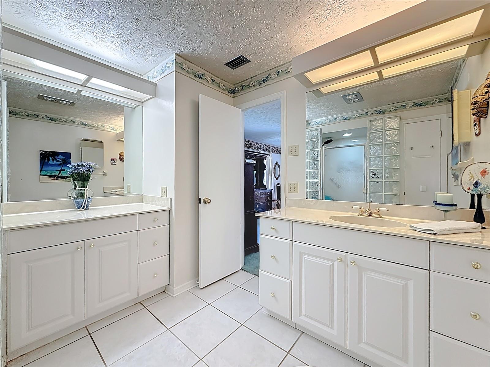 452 Summit Chase, Valrico, FL 33594