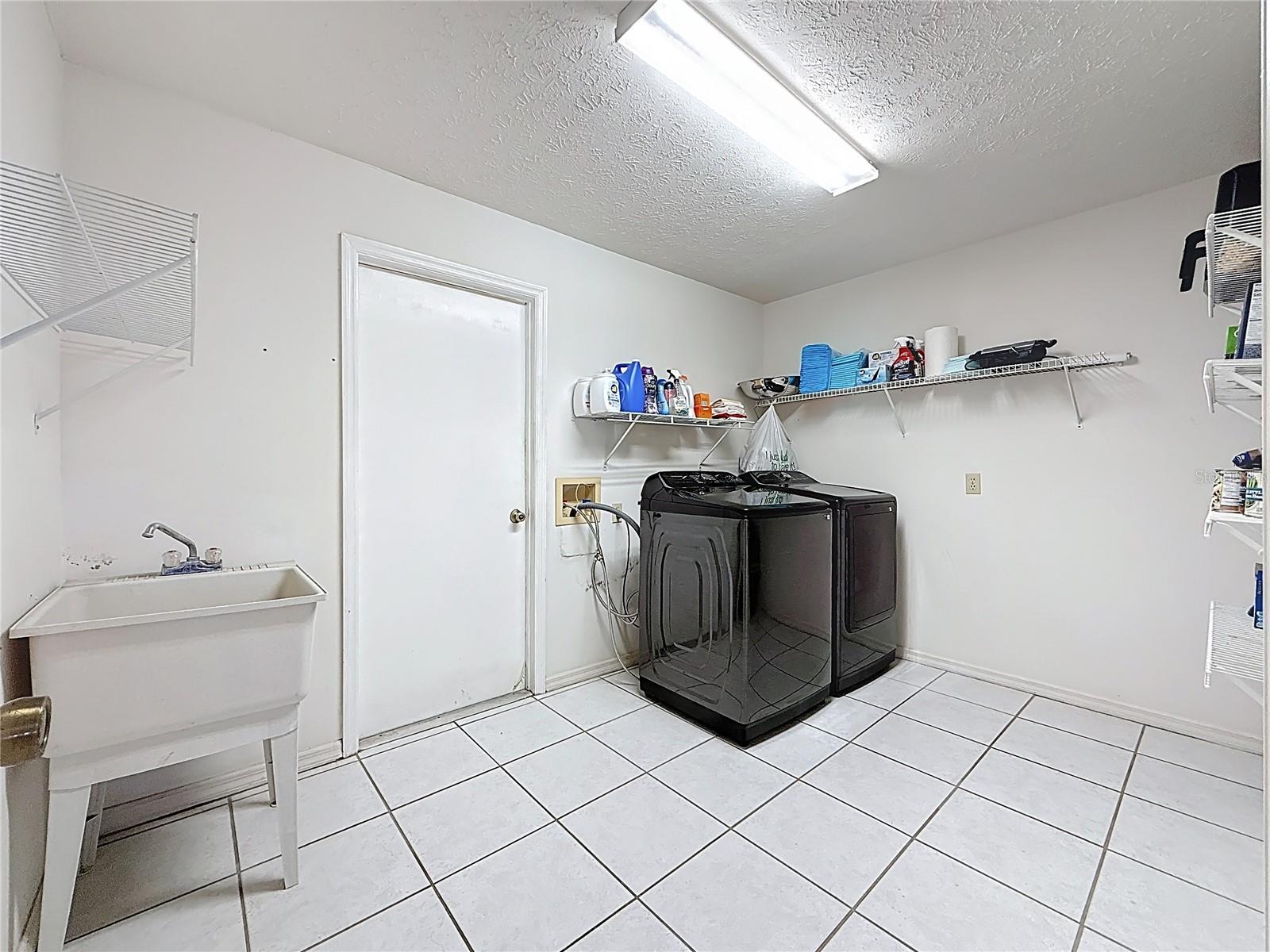 452 Summit Chase, Valrico, FL 33594