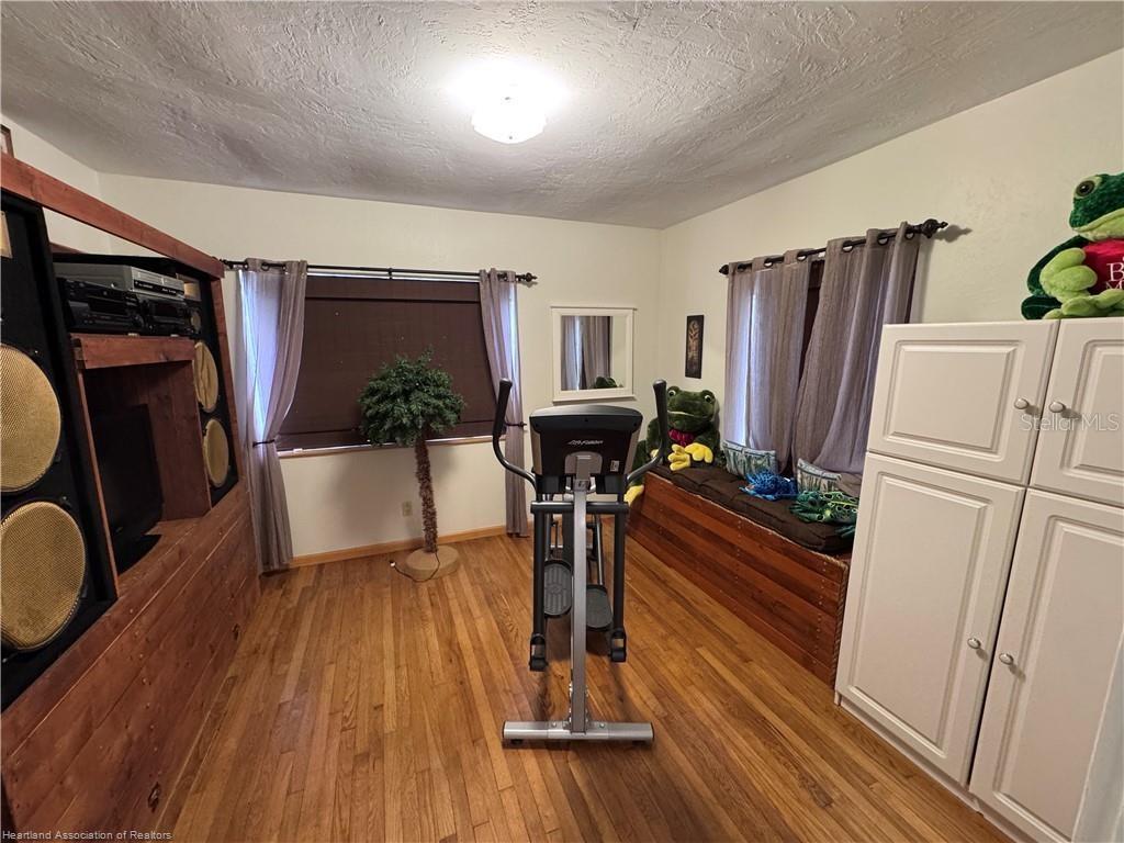 930 Main, Avon Park, FL 33825