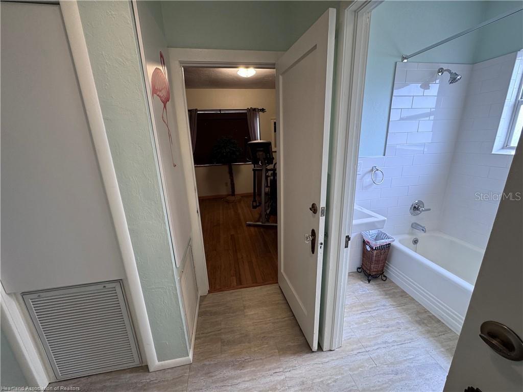 930 Main, Avon Park, FL 33825