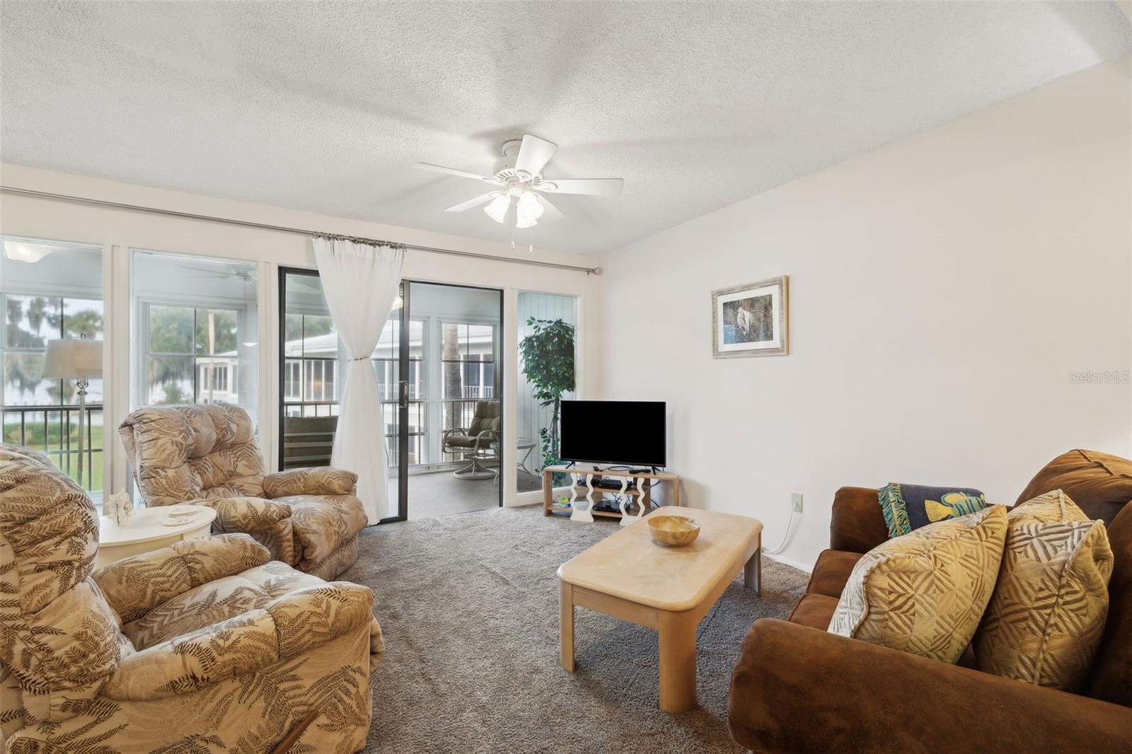 210 River Bend Unit B, Welaka, FL 32193