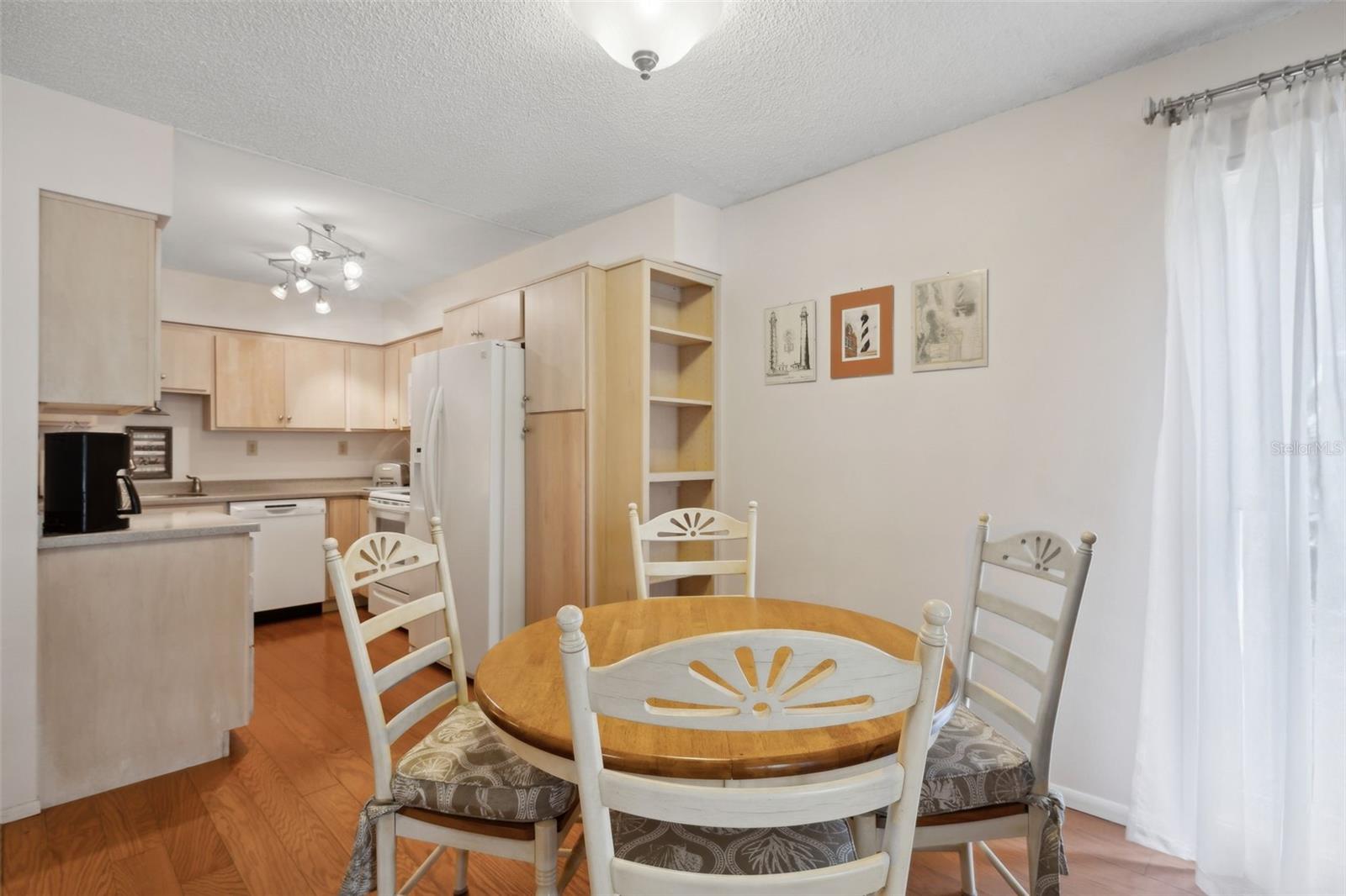 210 River Bend Unit B, Welaka, FL 32193