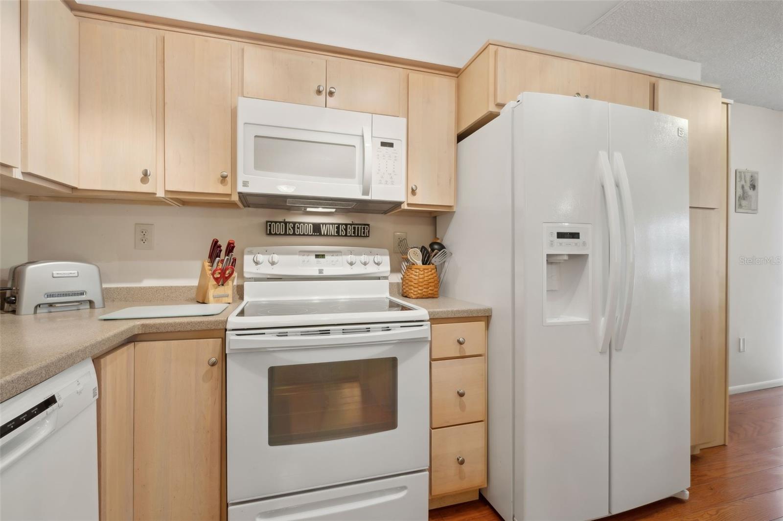 210 River Bend Unit B, Welaka, FL 32193