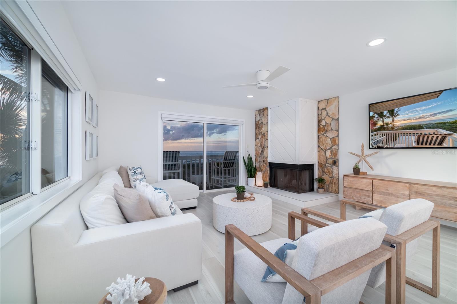 1104 Beach Unit 1, Indian Rocks Beach, FL 33785