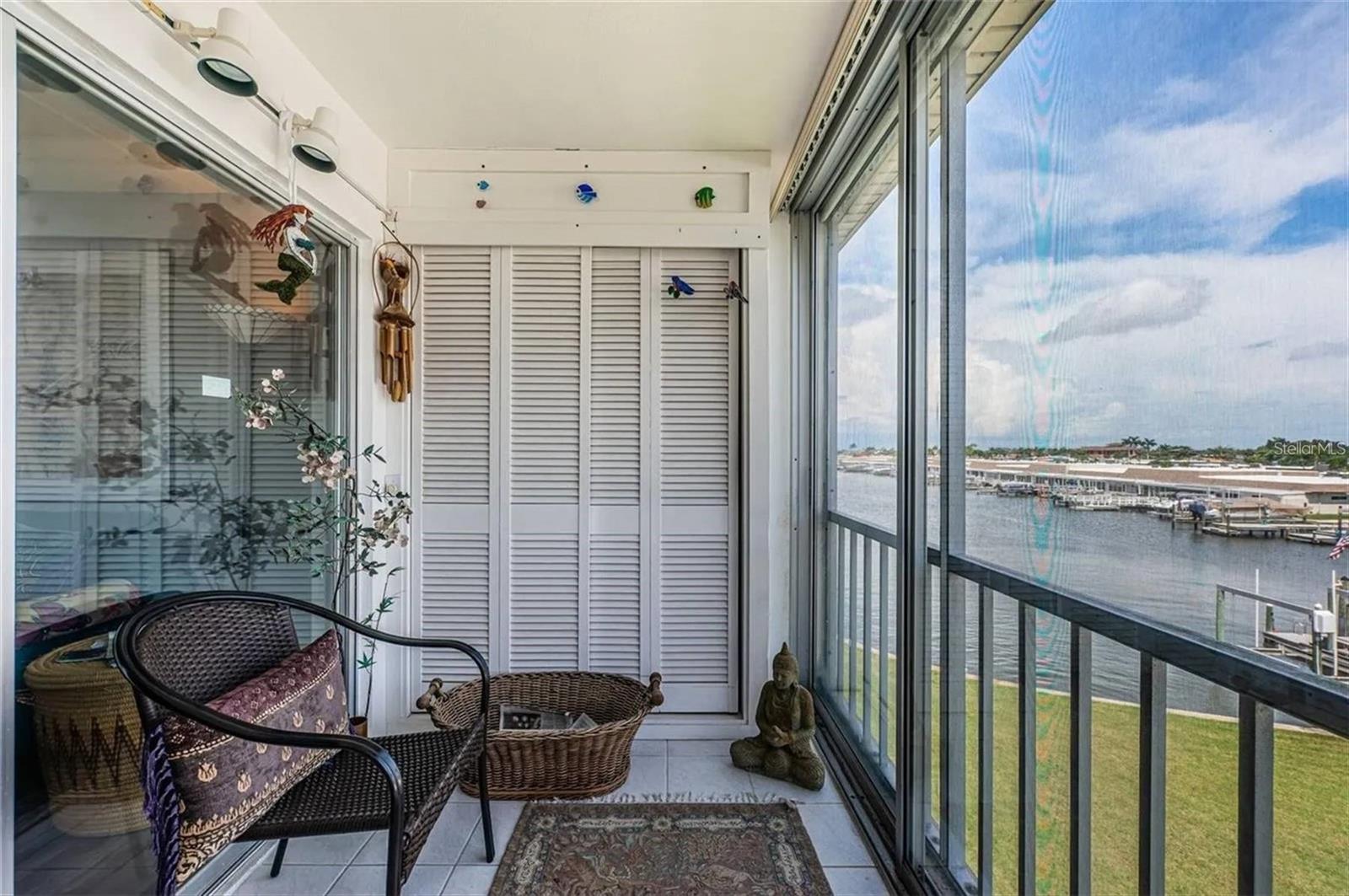 1 Boca Ciega Point Unit 314, St Petersburg, FL 33708
