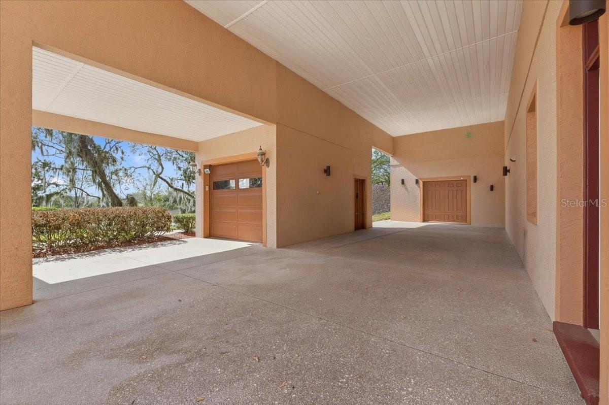 548 Meandering, Polk City, FL 33868