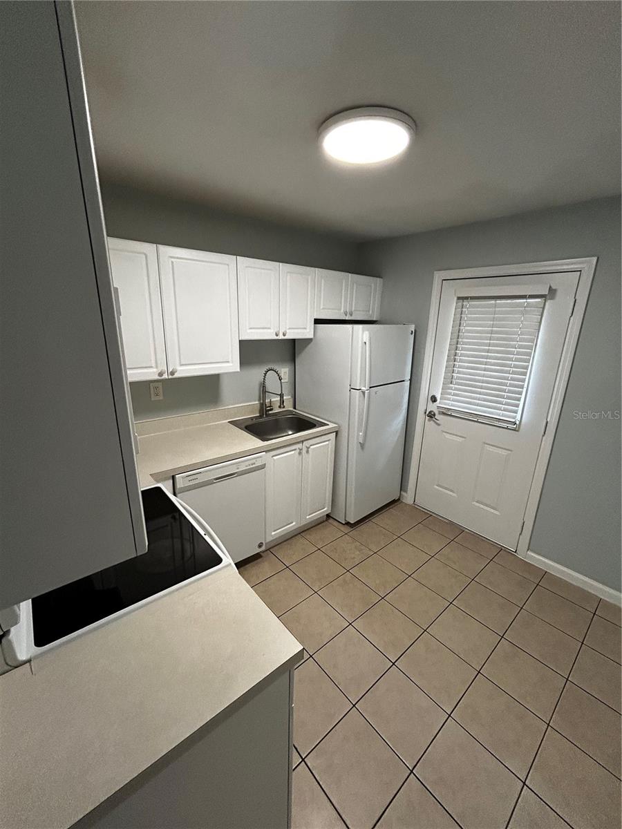 201 Pine Violet Unit 201, Tampa, FL 33612