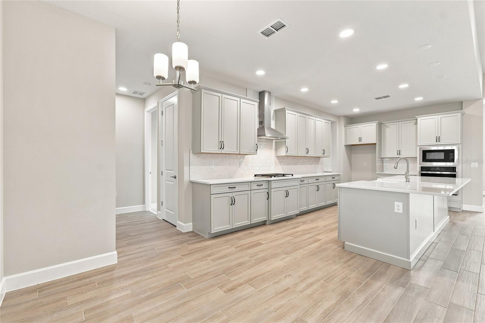 3177 Wolf Lake, Apopka, FL 32712