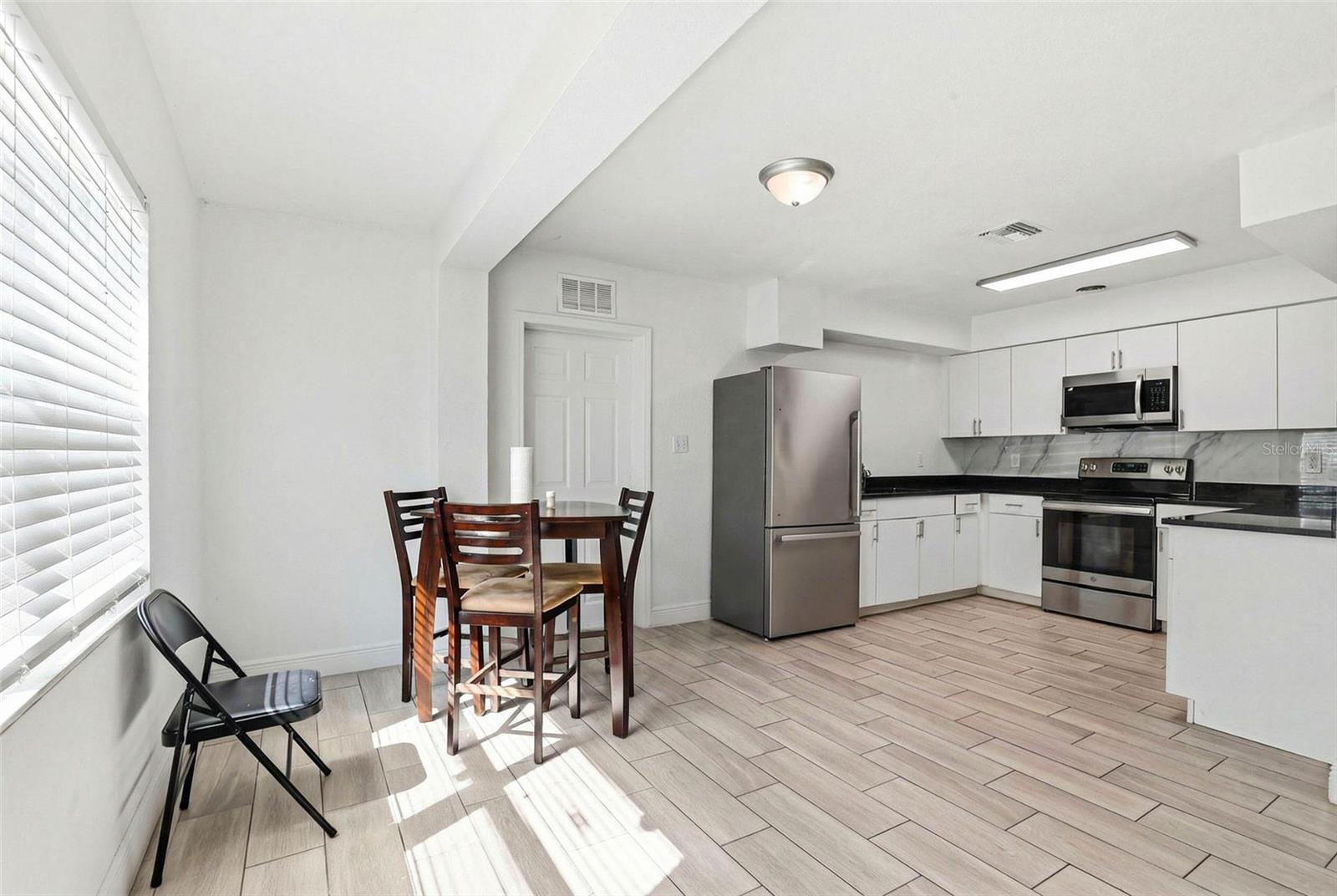 2521 Crest, Tampa, FL 33614
