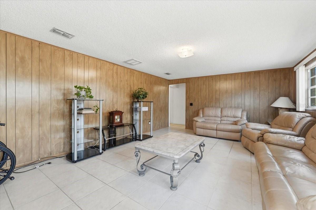 111 Sunset, Winter Haven, FL 33881