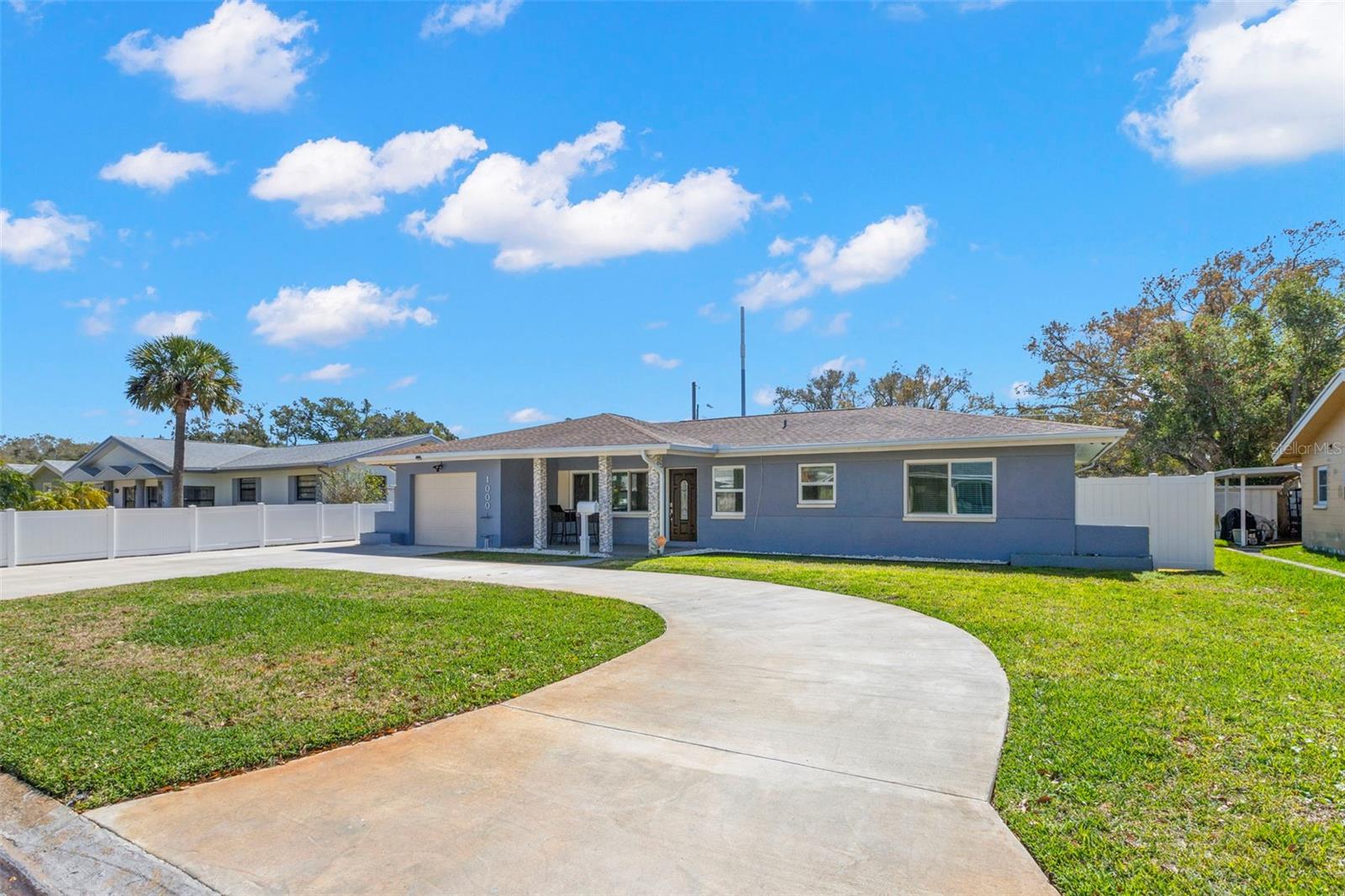 1000 59th, St Petersburg, FL 33705