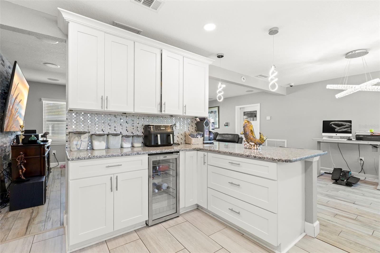 1000 59th, St Petersburg, FL 33705