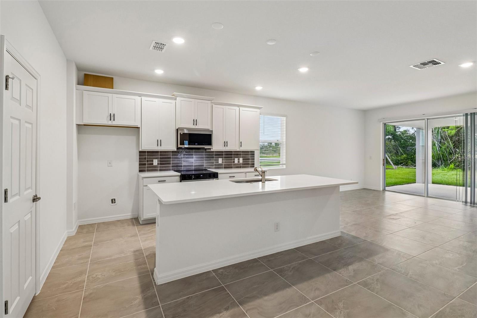 744 Farfields, Deland, FL 32724