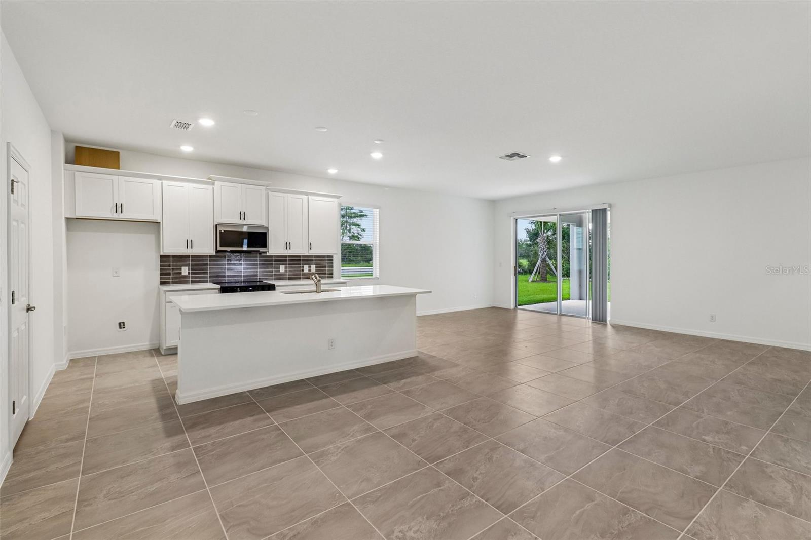 744 Farfields, Deland, FL 32724