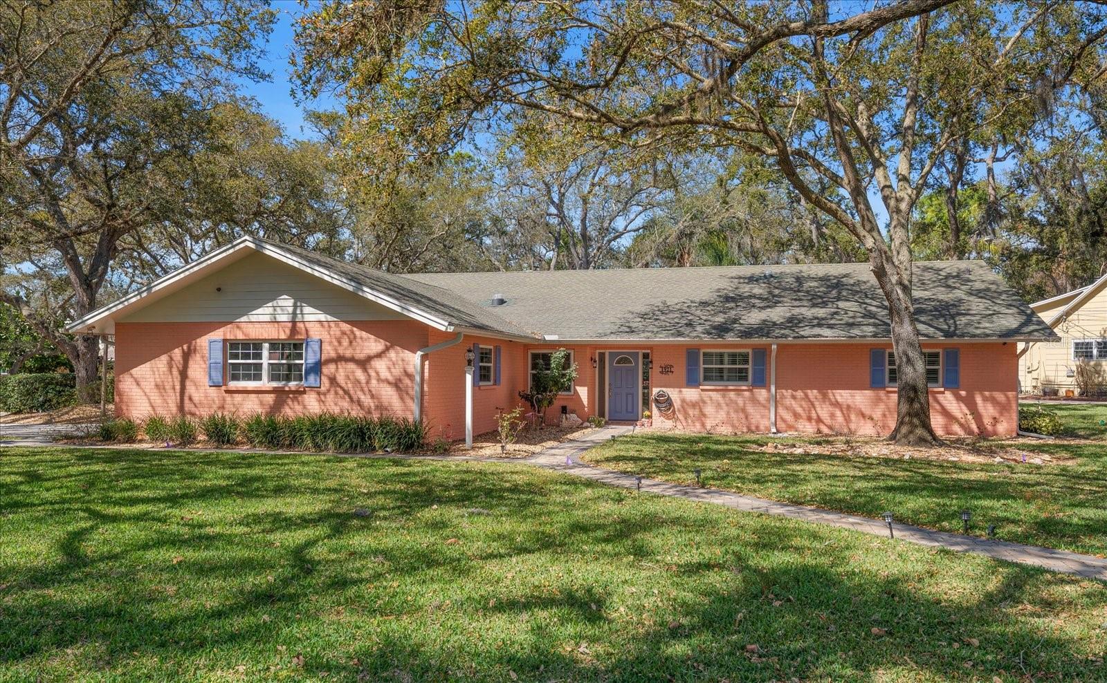 1921 Cardinal, Dunedin, FL 34698