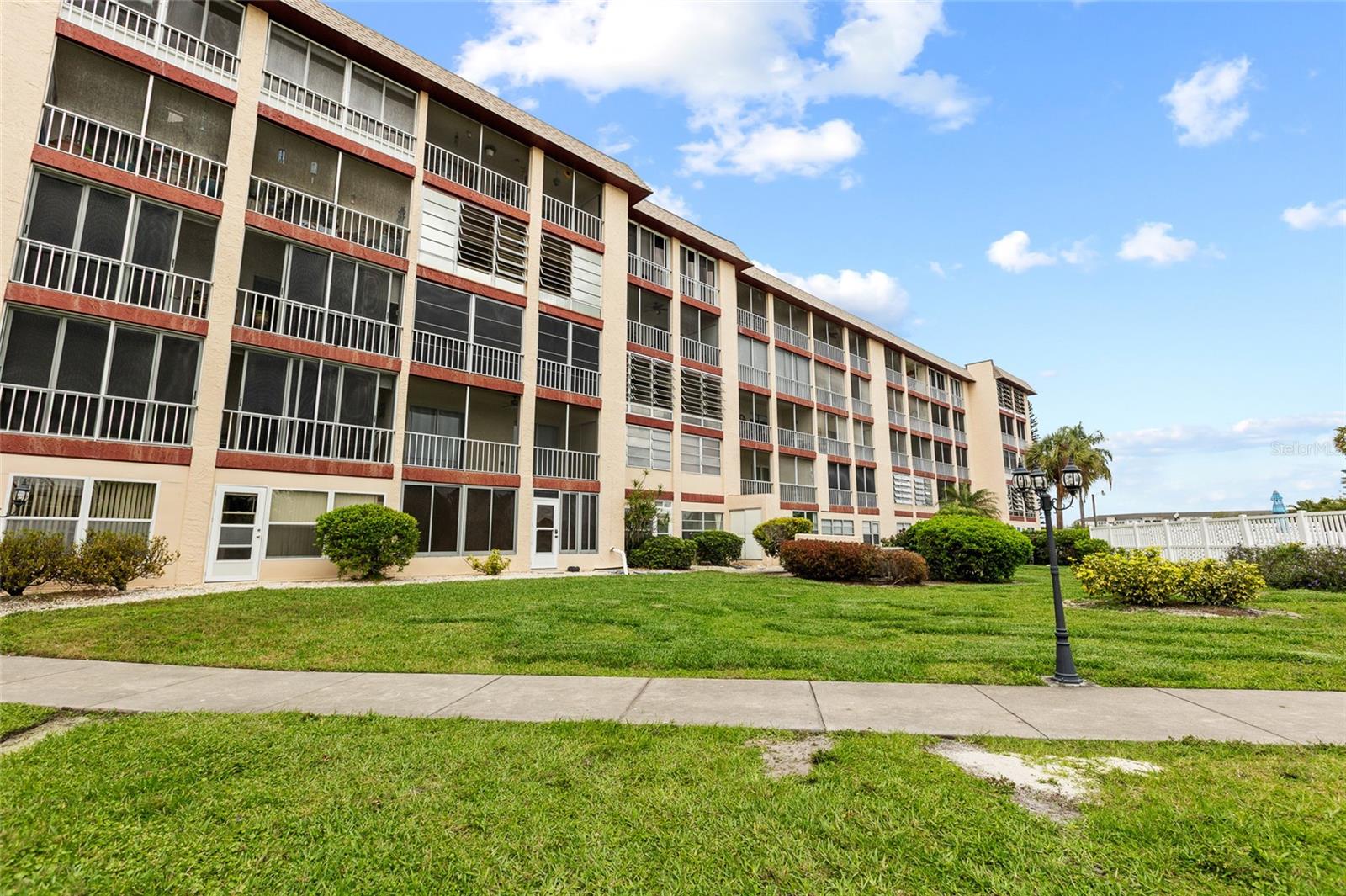 3959 Lake Bayshore Unit F 412, Bradenton, FL 34205