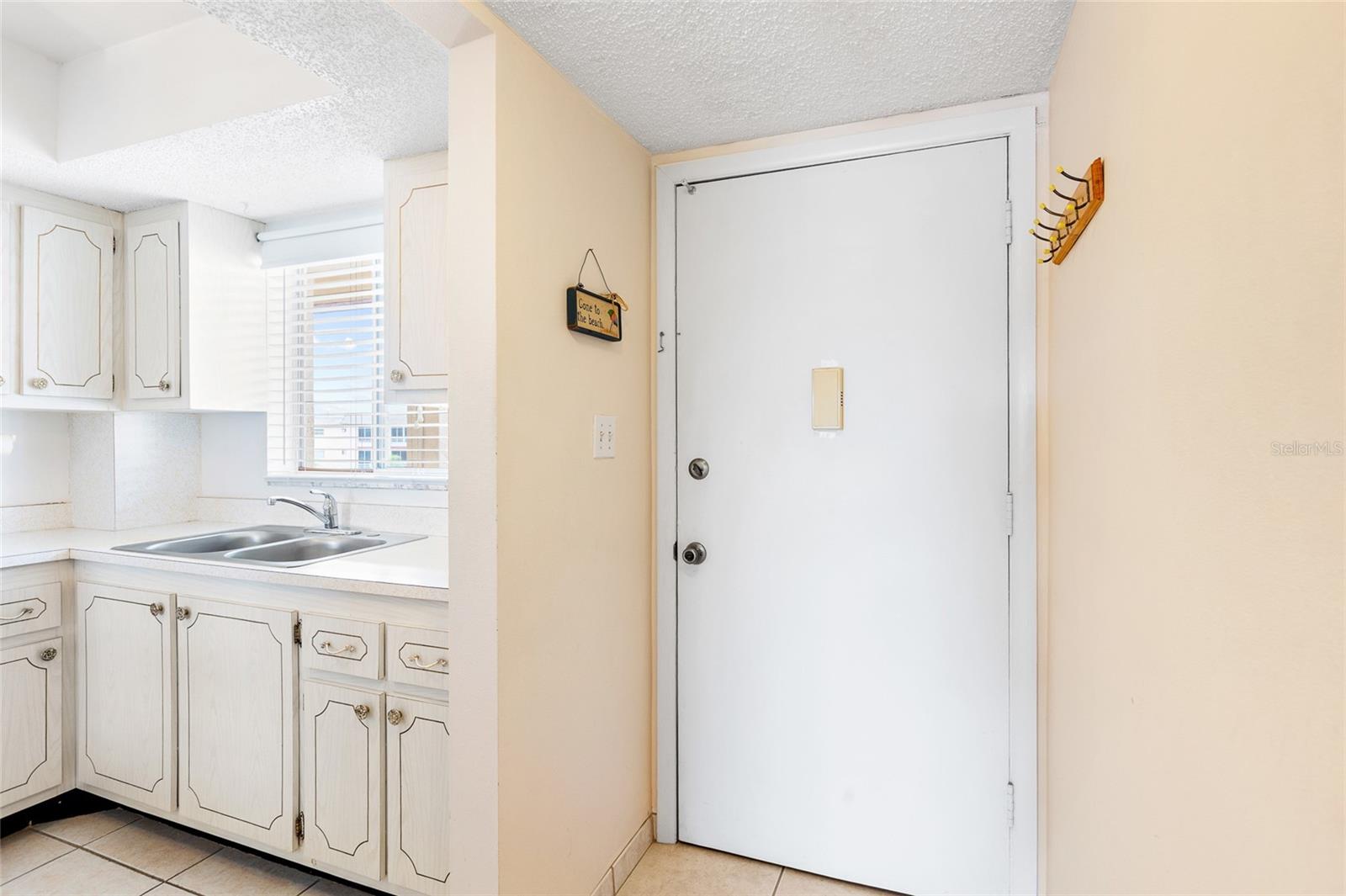 3959 Lake Bayshore Unit F 412, Bradenton, FL 34205