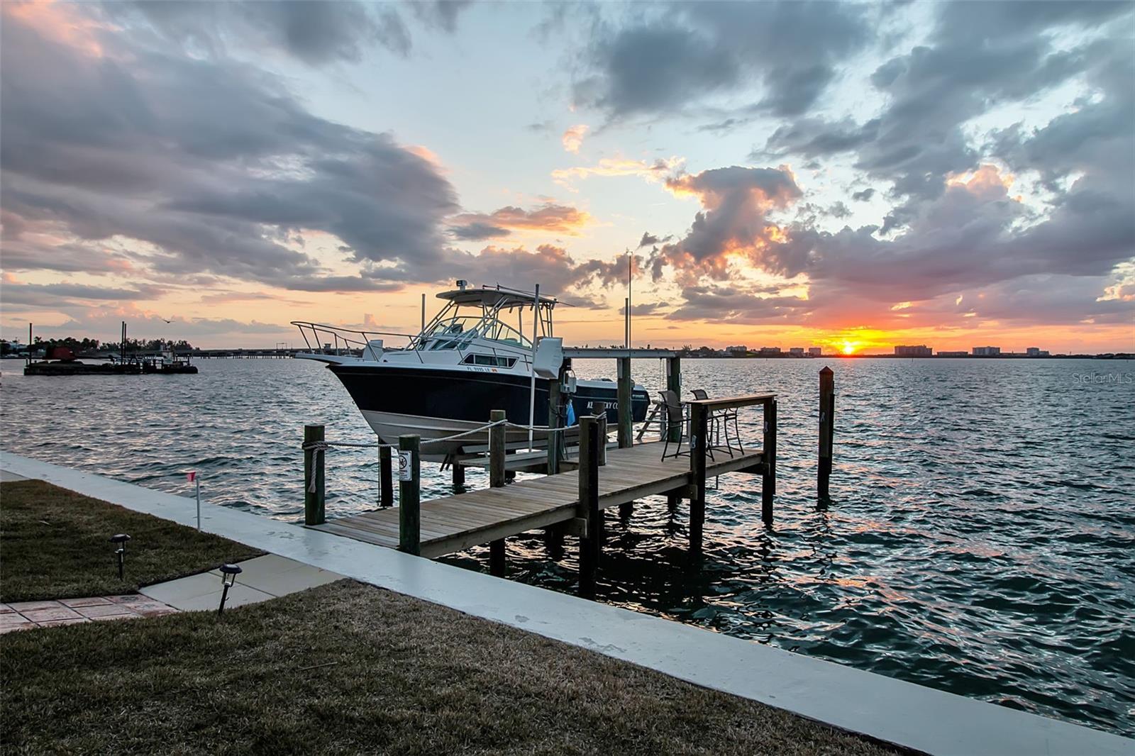 1504 Lodge, Sarasota, FL 34239