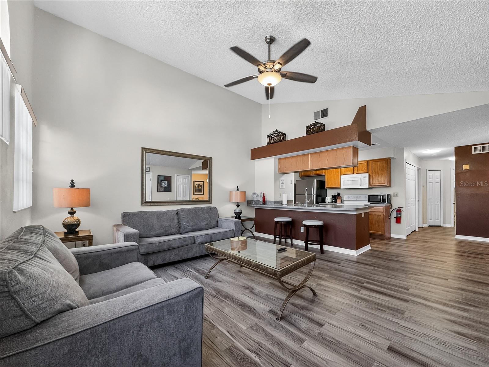 5005 Laguna Bay Unit 22, Kissimmee, FL 34746