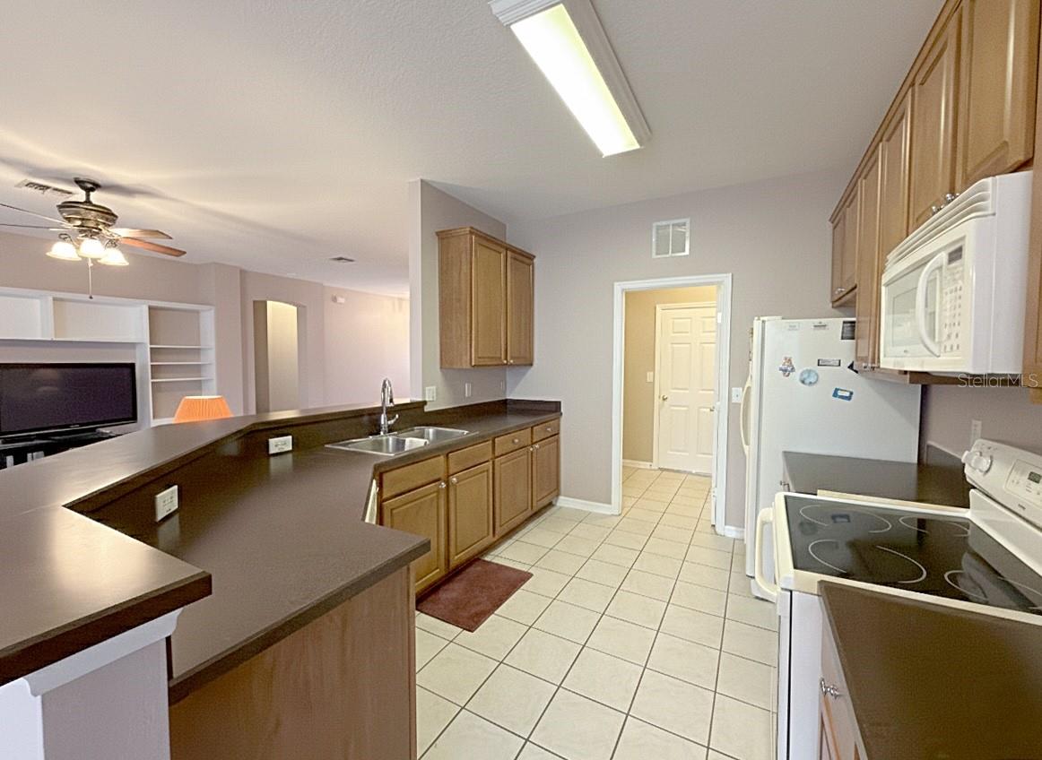 109 Avenham, Deland, FL 32724