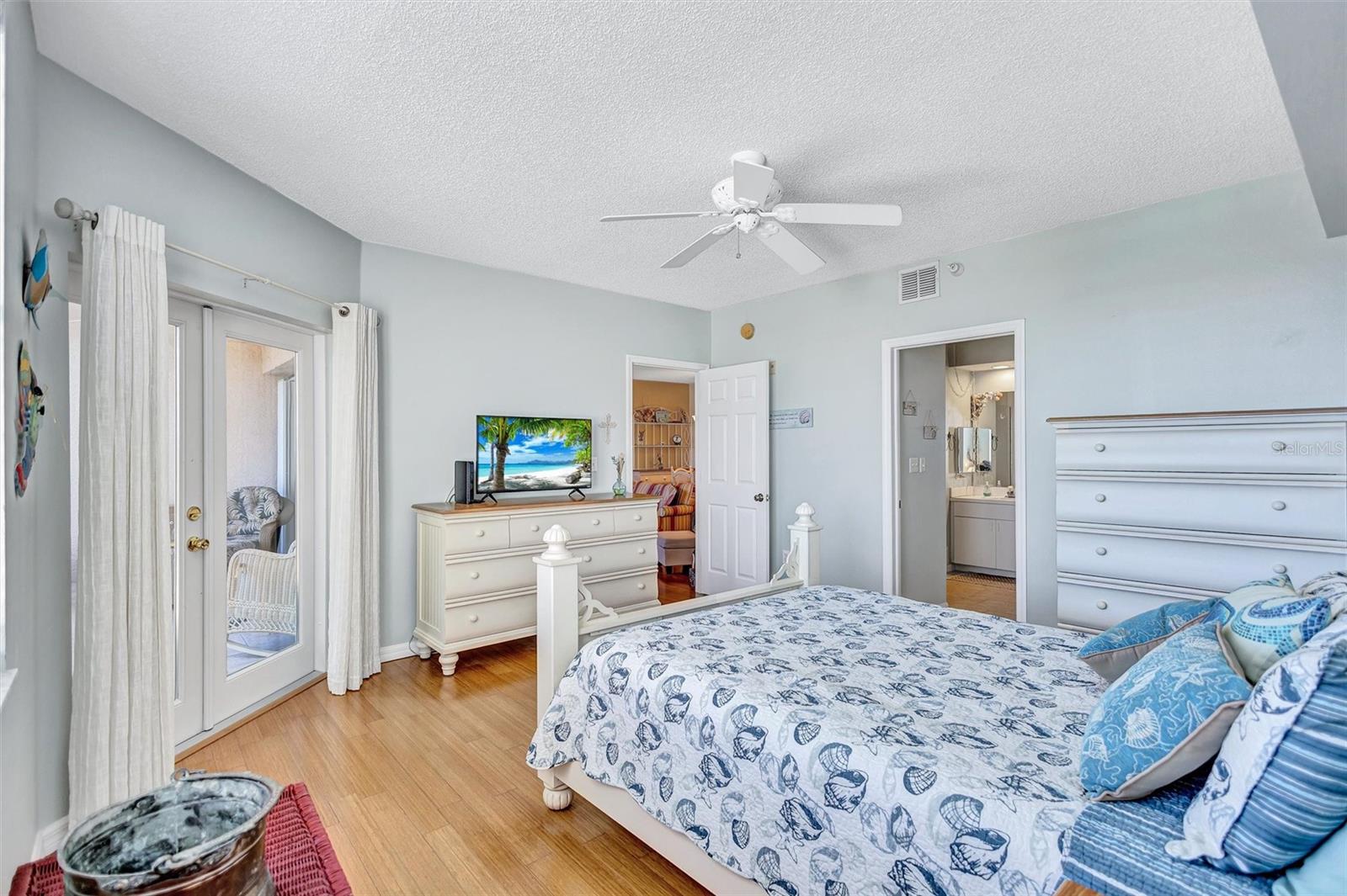 6475 Shoreline Unit 5102, St Petersburg, FL 33708