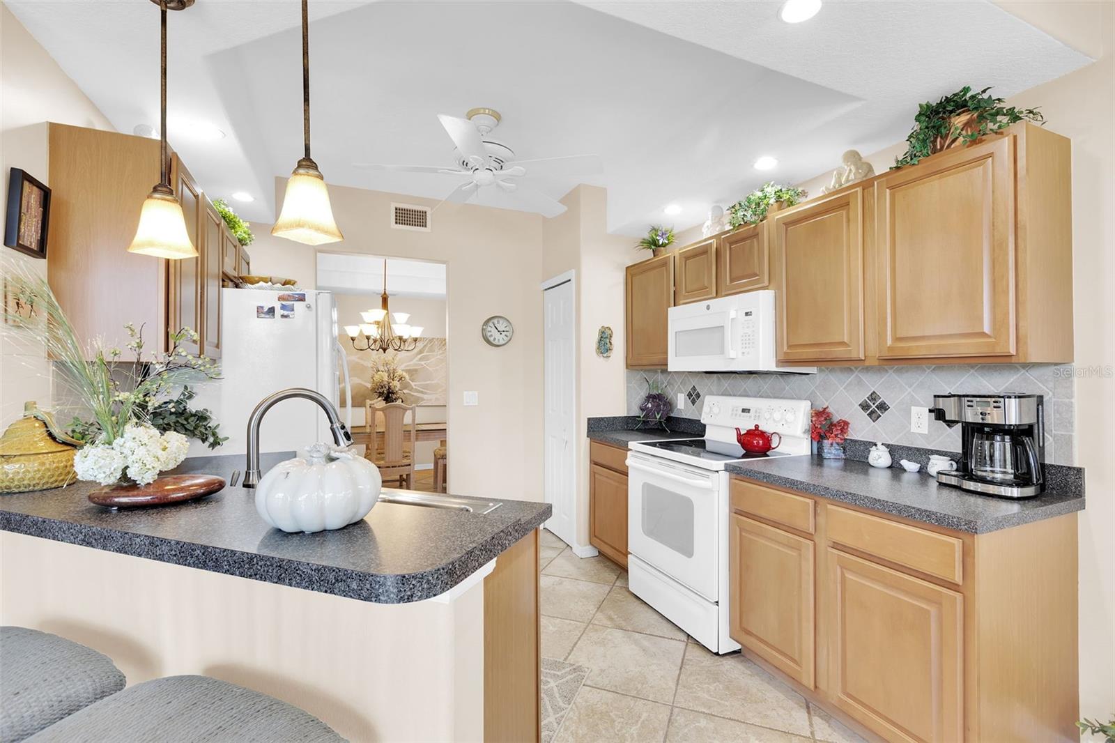 4533 Cinnamon Unit 2707, Sarasota, FL 34238